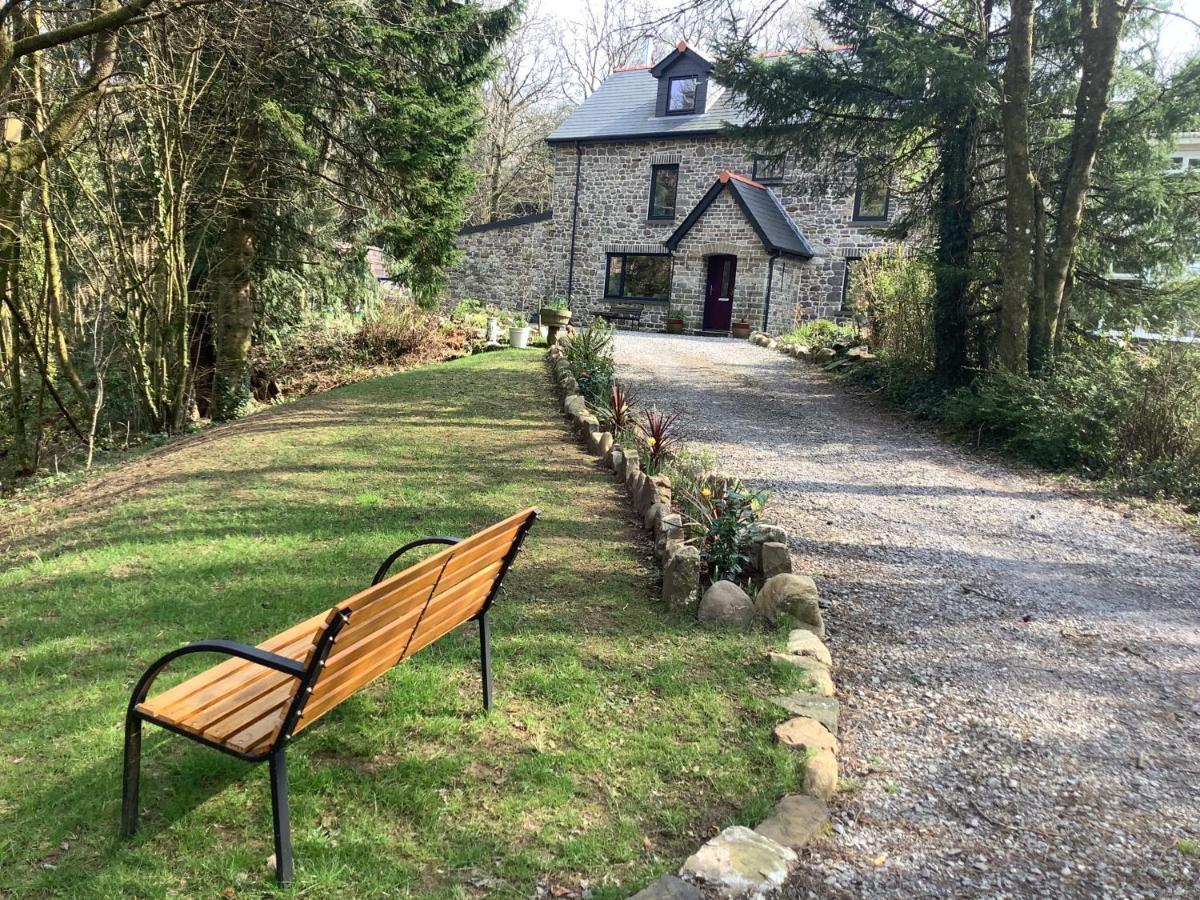 Little London Bed & Breakfast And Glamping Pod Hotel Abercraf Exterior photo